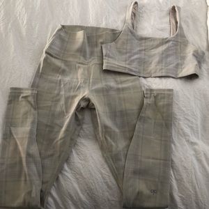 ALO yoga High-Waist Vapor Legacy Plaid Legging & bra S M